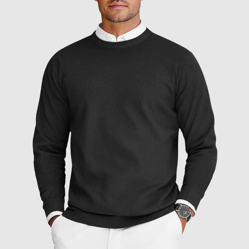Men's wool sweater in soft, warm knitwear designed for layering, featuring a versatile casual style perfect for various occasions. 0